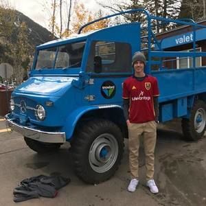 Meet your Posher, Hunter